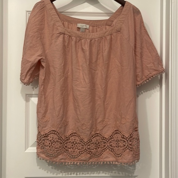 LOFT Tops - Loft lace cutout top
